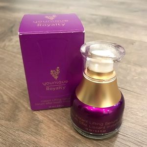 NEW! Younique Instant Lifting Serum